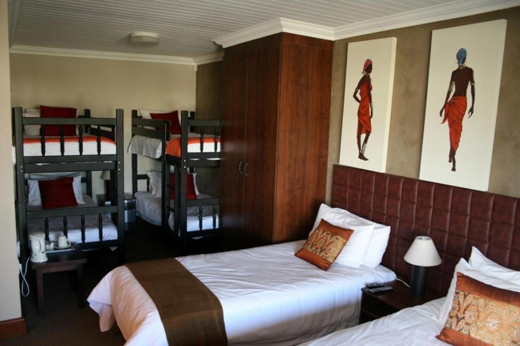 The Wacky Bush Lodge Langebaan Room photo