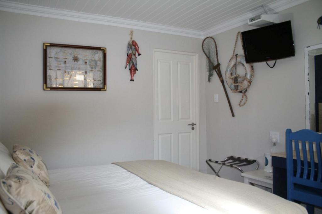 The Wacky Bush Lodge Langebaan Room photo